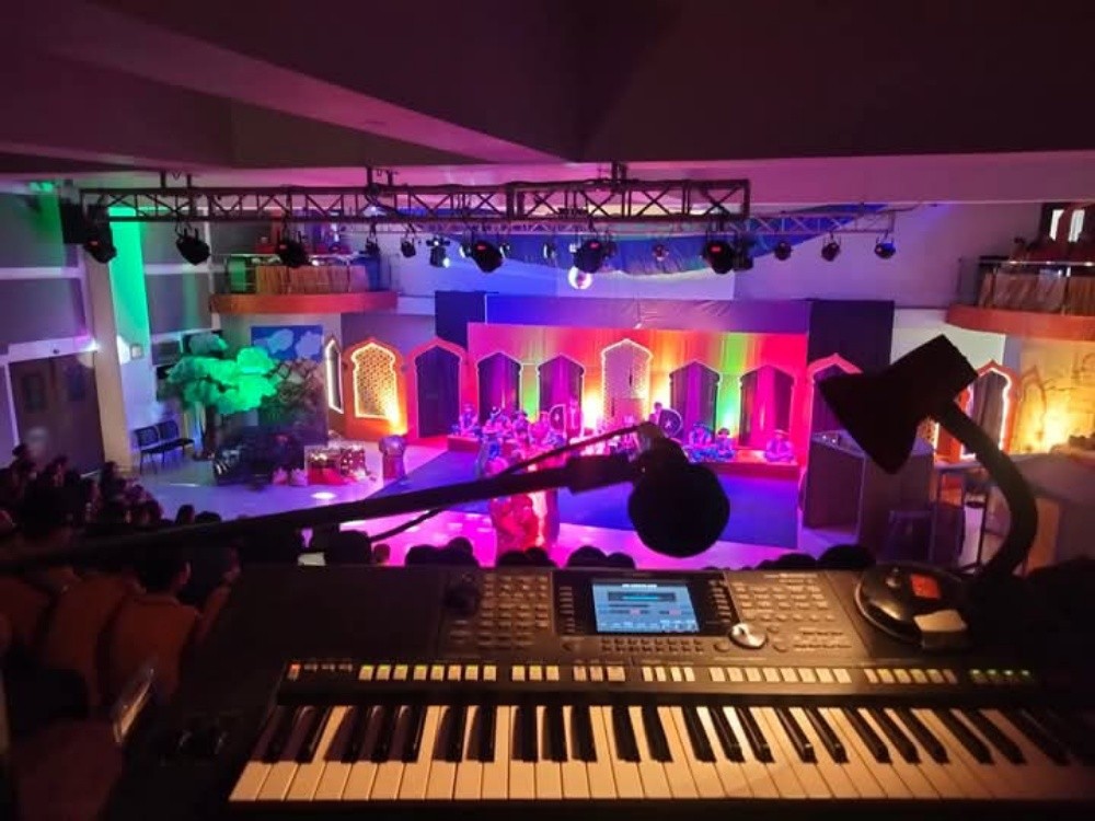 Nadeem Ghafoor Music Teacher - 5