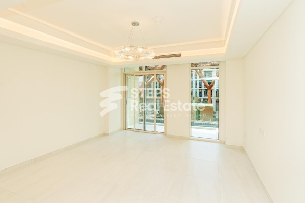 Luxurious 1-Bedroom Apartment - 9
