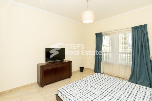 Luxurious Apartment with Balcony - 3