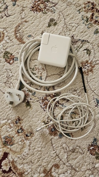 Mac book pro - 4