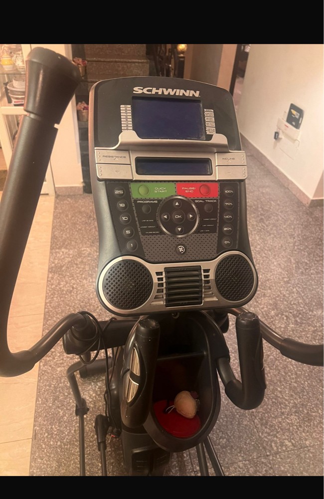 Eliptical Cross Trainer - 2