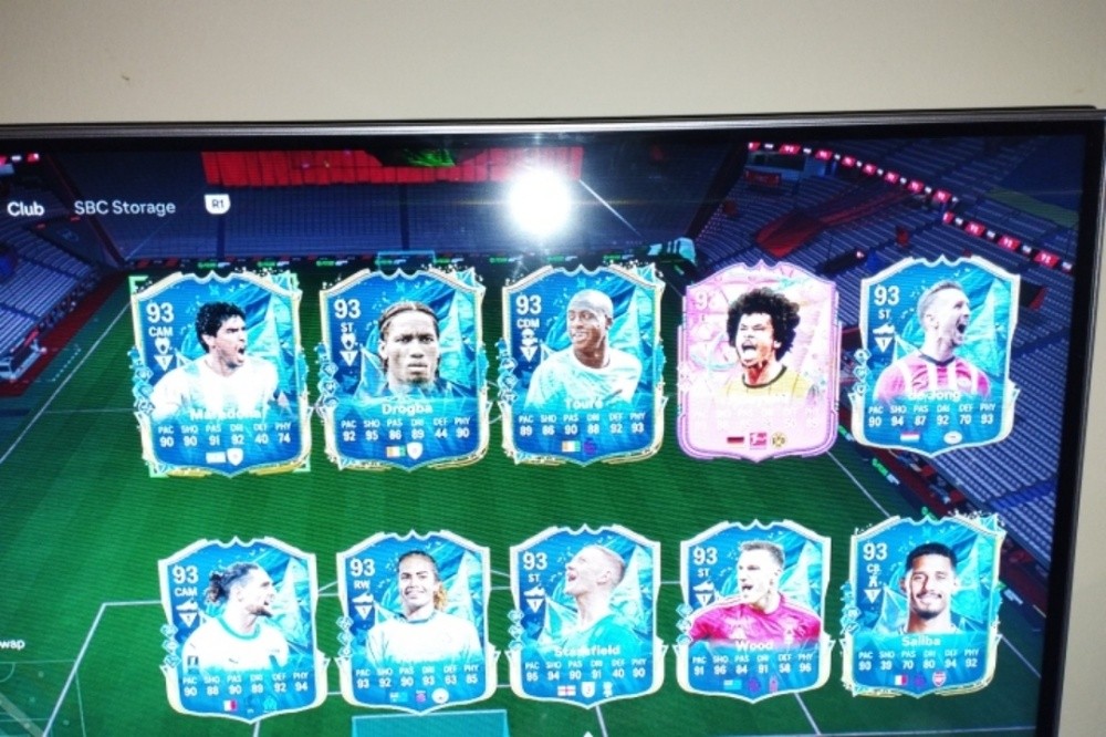 70687071 fc25 account - 6