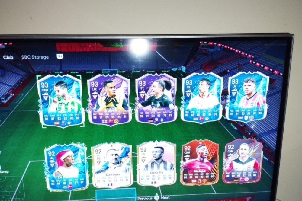70687071 fc25 account - 8