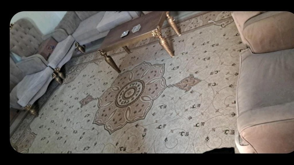 كنب مستعمل عشر كراسي مع سجادة - 2