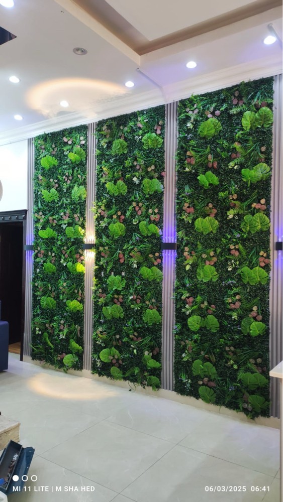 leafs wall design  - 1