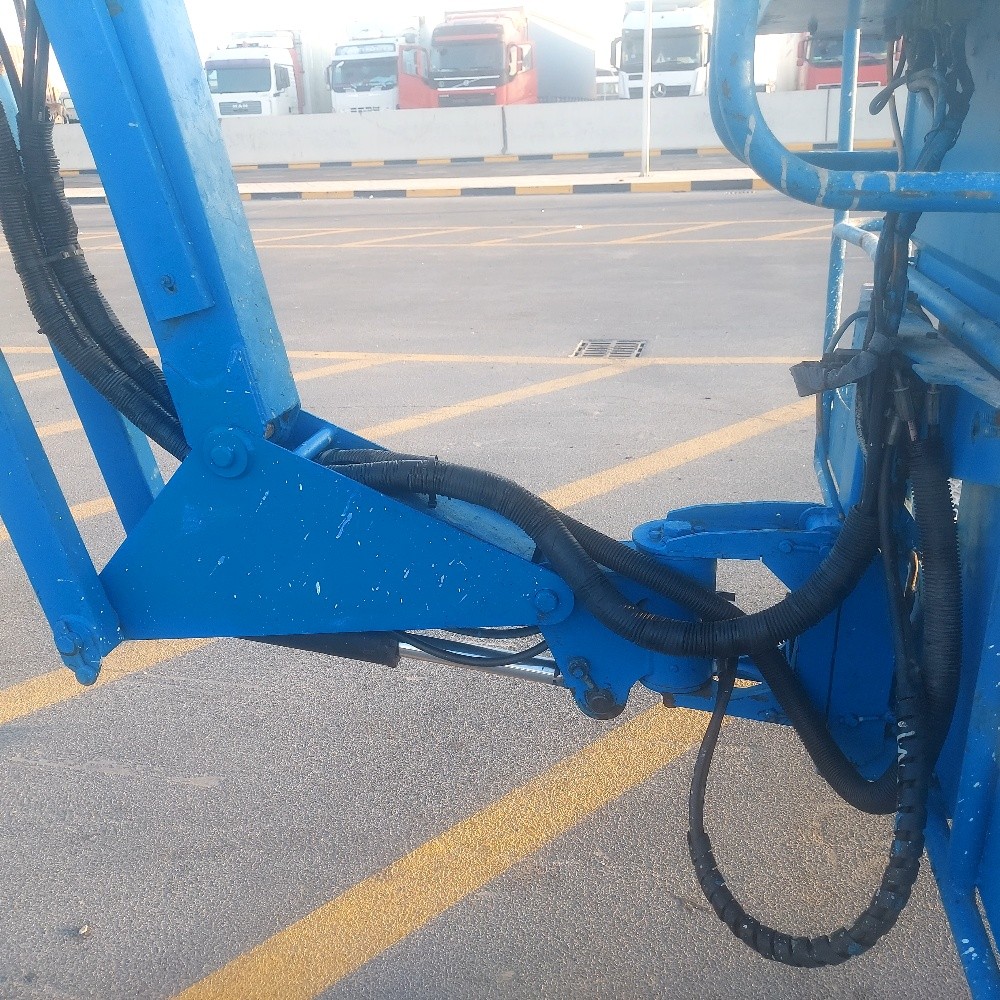 Manlift for sale 2007-20 meters - 2