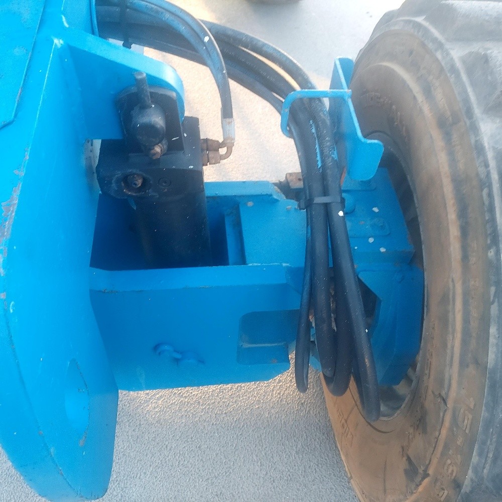 Manlift for sale 2007-20 meters - 8