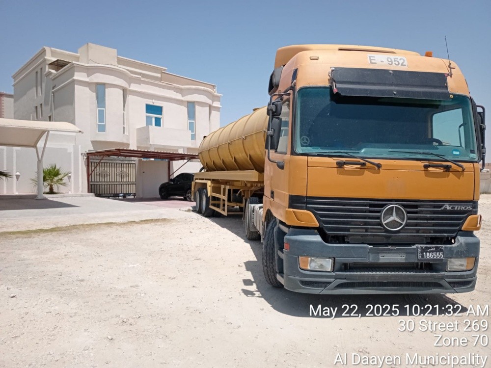 sewage tanker and sweet water tan - 5