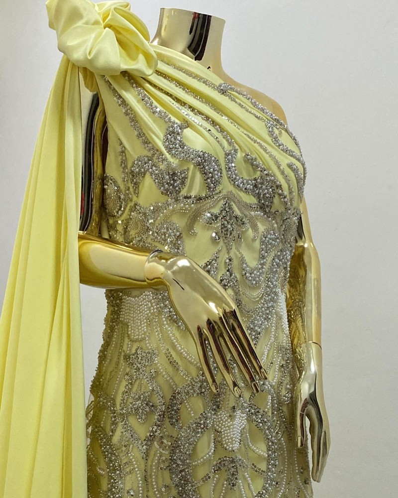 Elegent and trendy dress  - 1