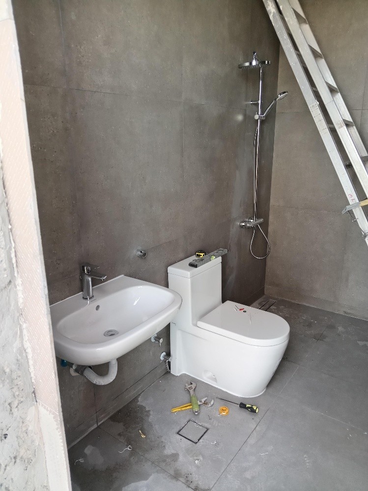 Plumbing & tiles design - 2