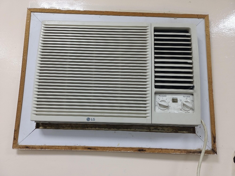 WINDOW 15 TON 2 LG Ac For Sell Pl - 1