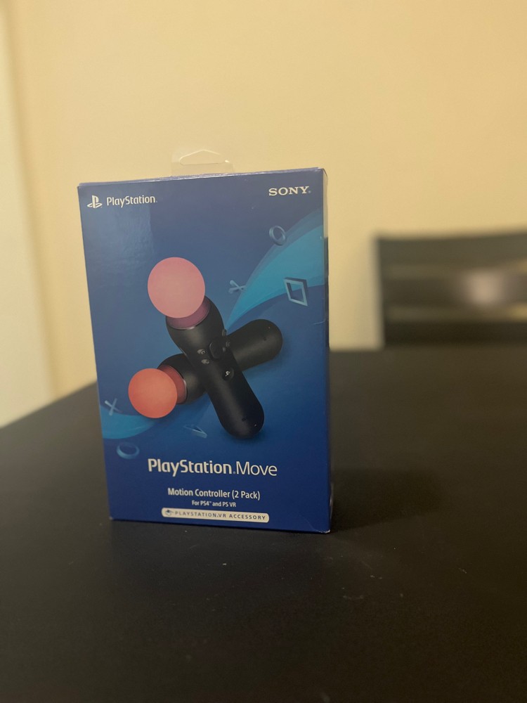 PS|VR controllers - 1