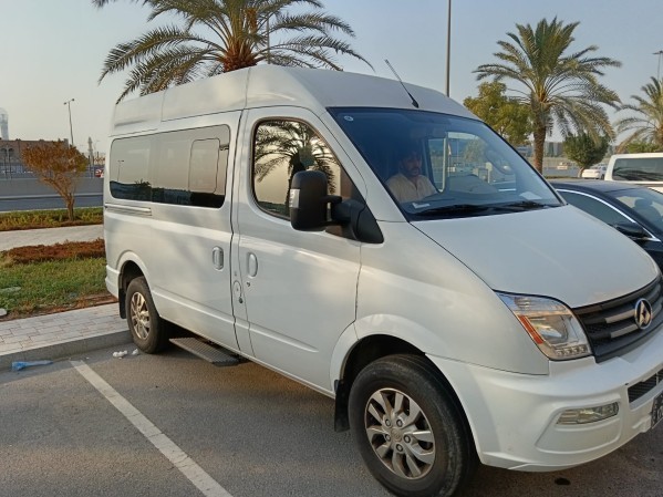 Maxus V80 2021- 13 seater — photo 1 for sale in Qatar