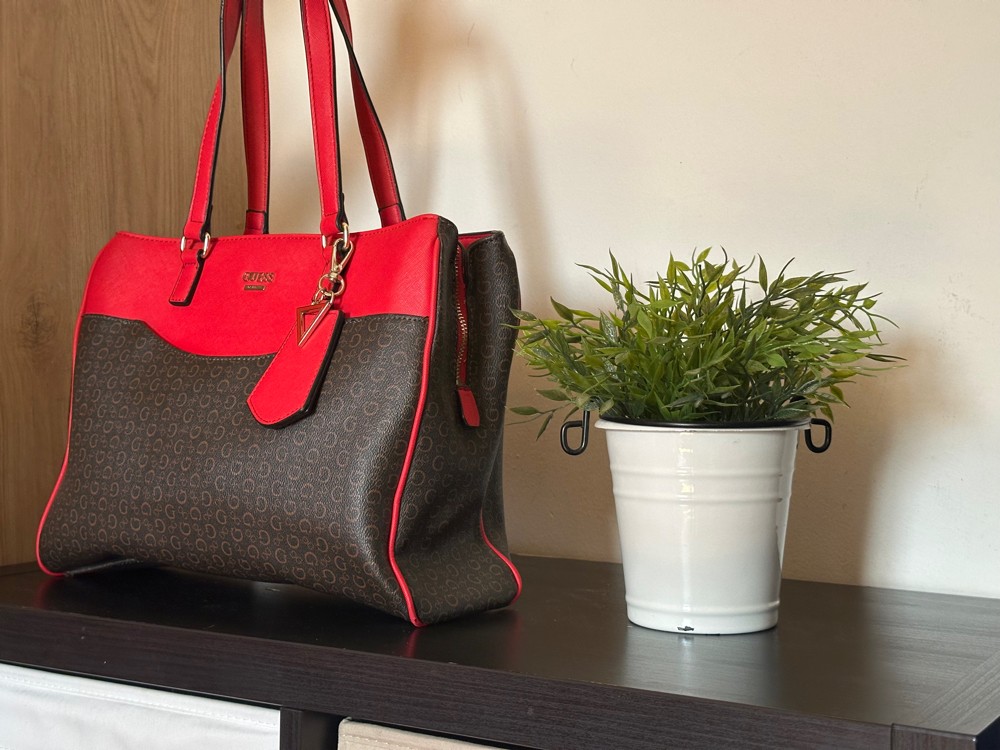 original used Guess bag - 4