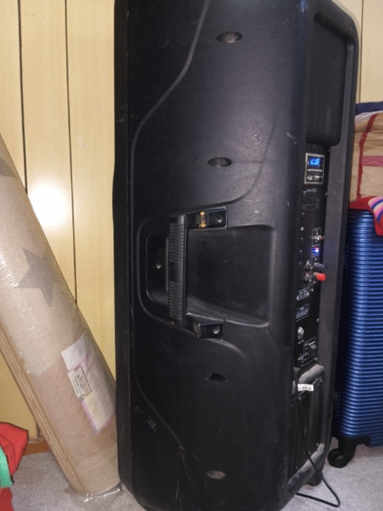 A/D/S bluetooth speaker - 30