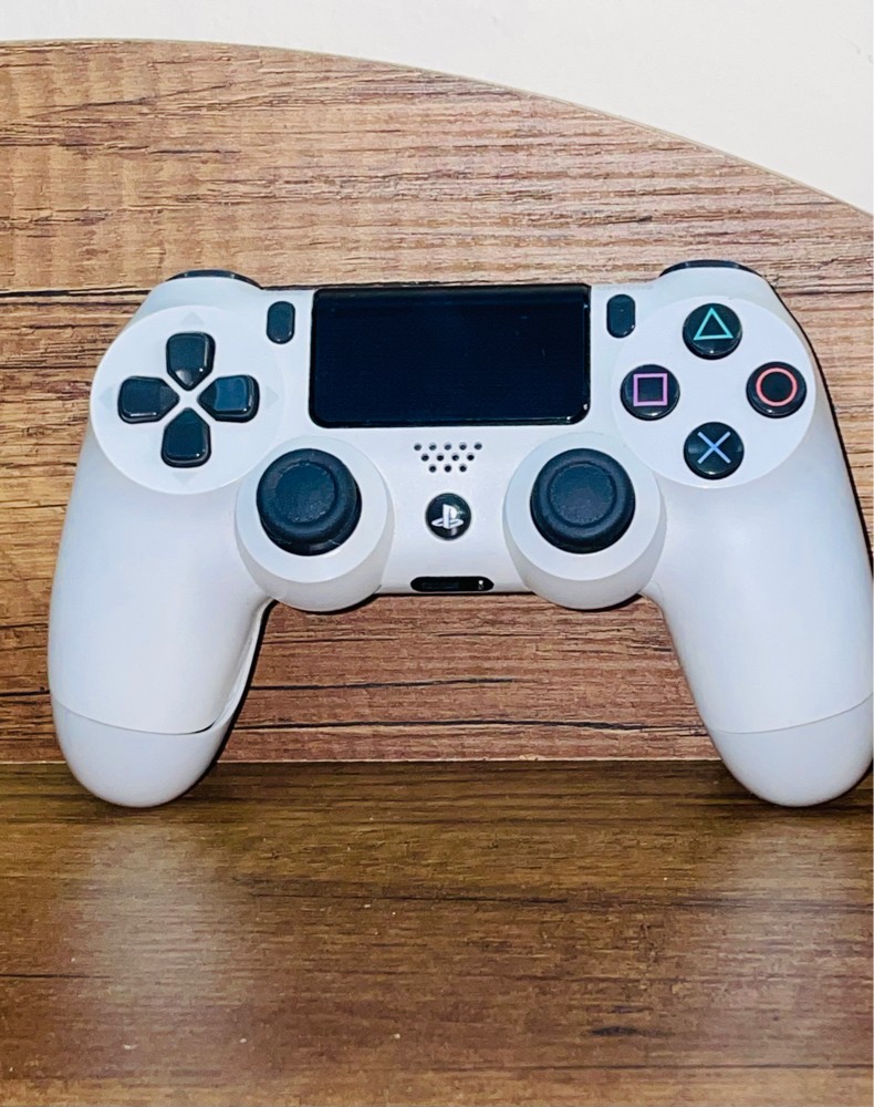 Sony DualShock 4gaming controller - 1