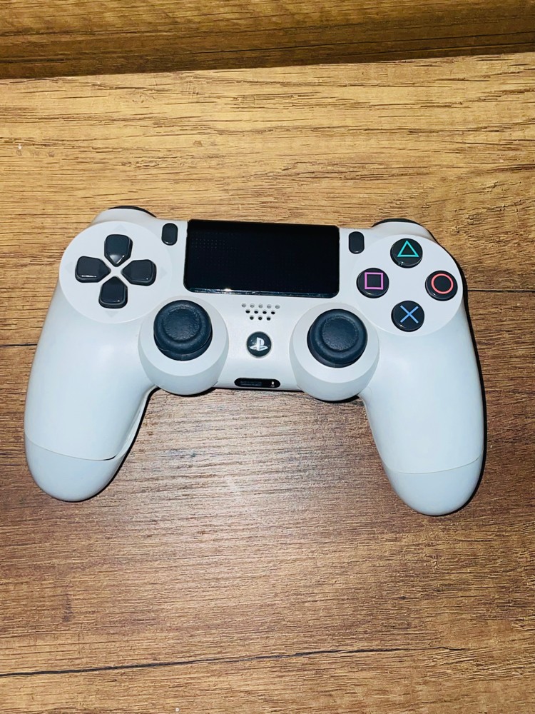 Sony DualShock 4gaming controller - 8