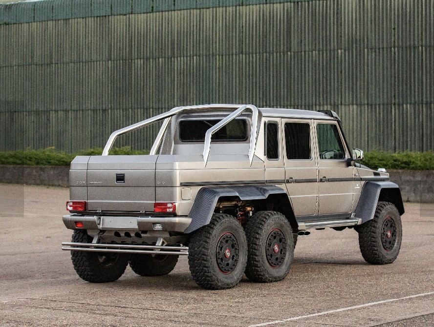 Mercedes G63 6*6 - 3
