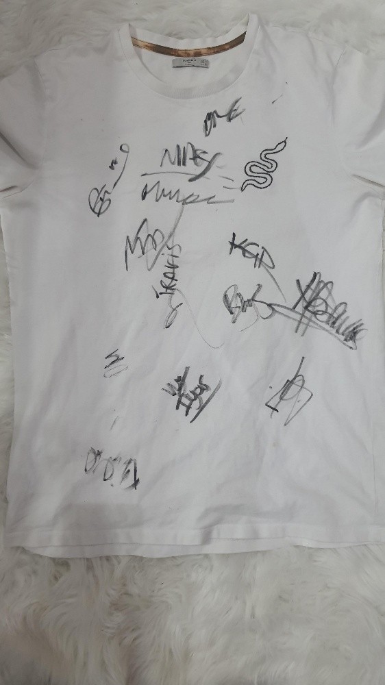 tshirt signed by match 4 hope - 2