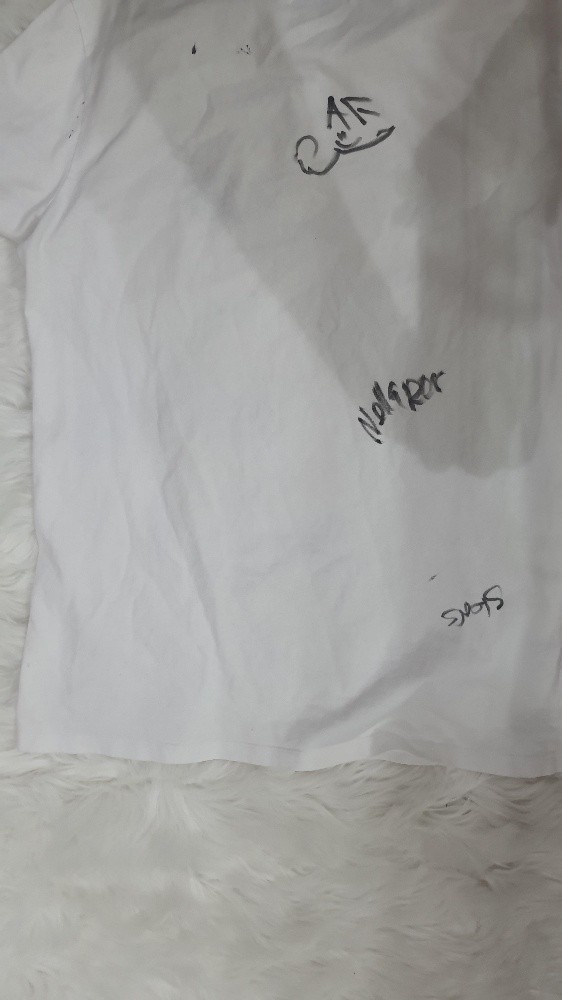 tshirt signed by match 4 hope - 1