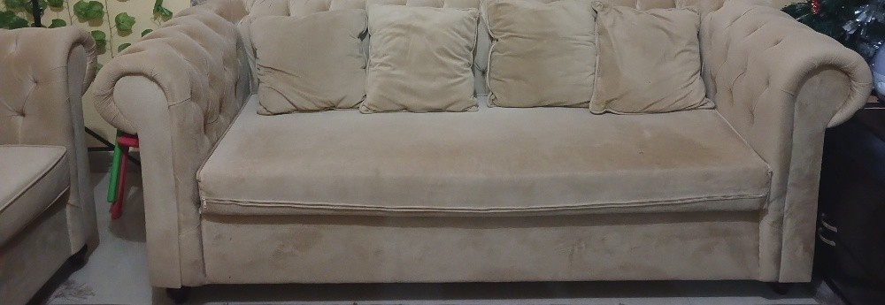 Living room sofa set with pillows - 2