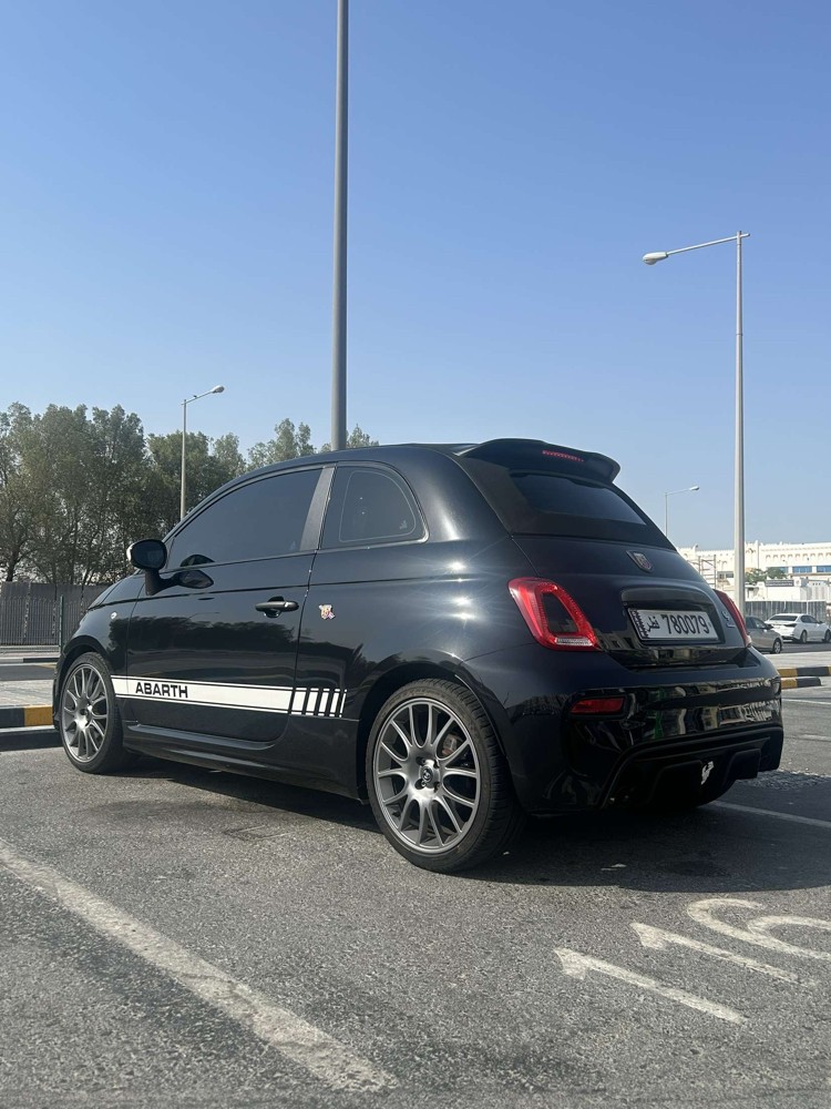 ابارث ٦٩٥ توريزمو - 1