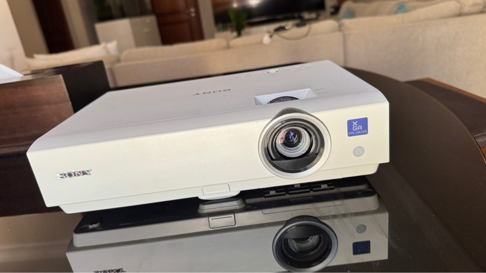 SONY PROJECTOR FOE SALE - 4