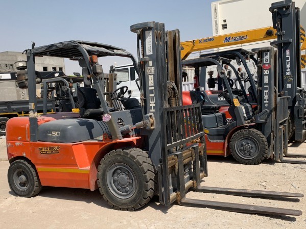 FORKLIFT FOR RENT OIL & GAS - 2