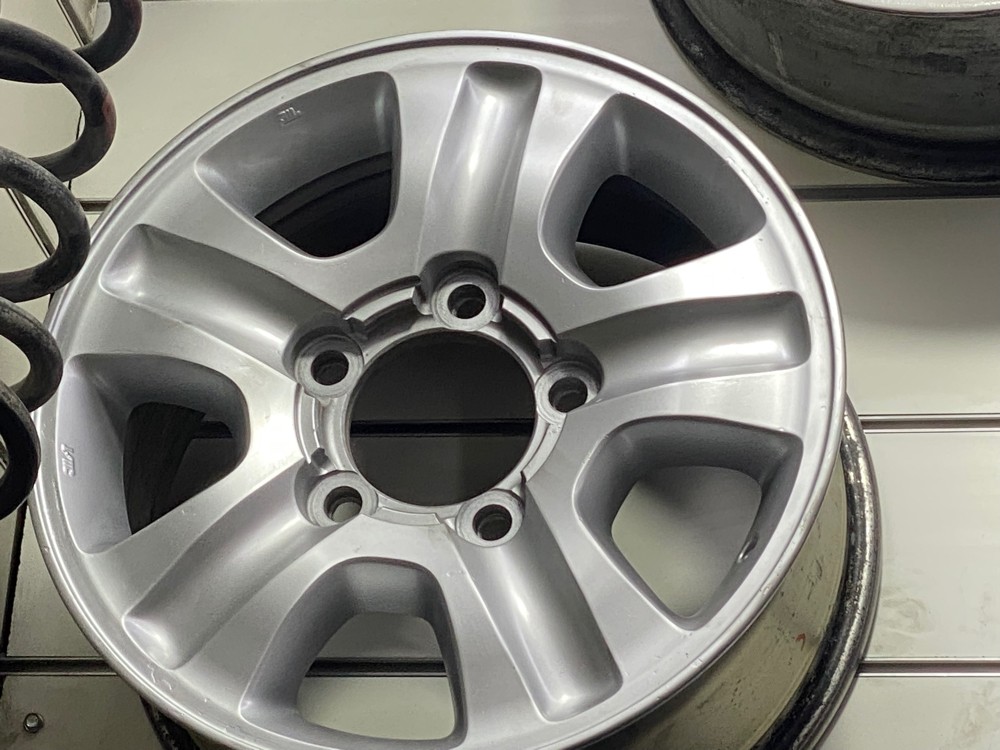 LandCruiser All model orginal rim - 14