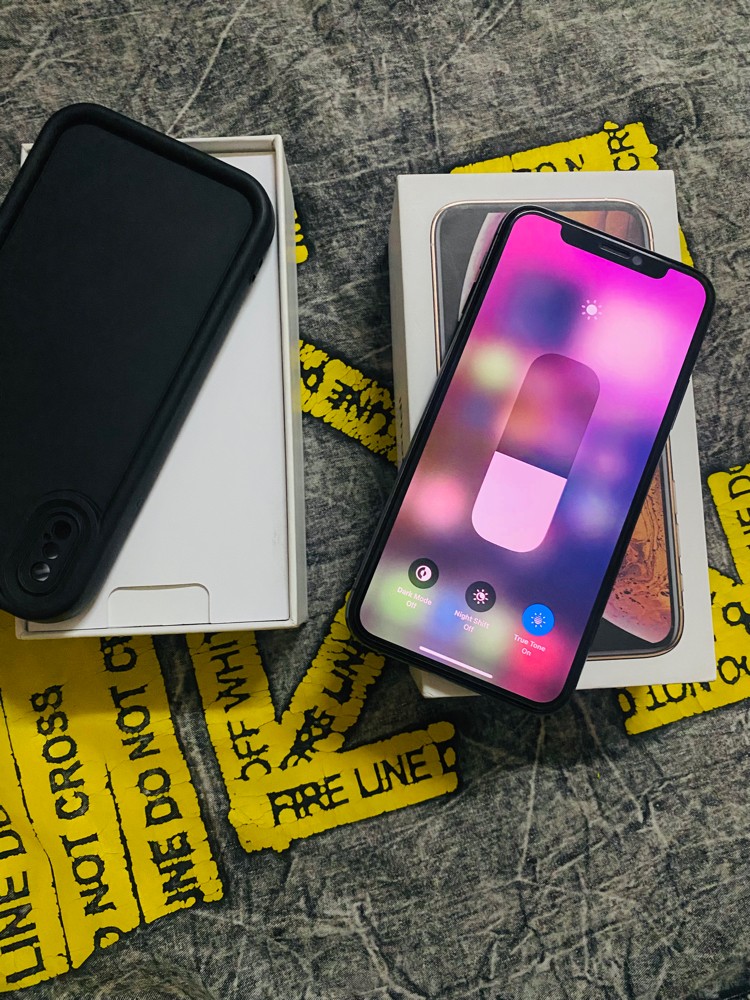 iPhone XS - 3