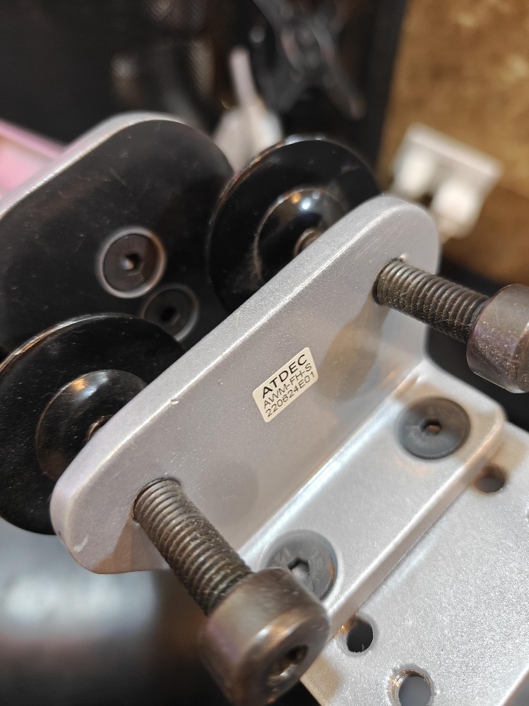 heavy duty monitor holder - 5
