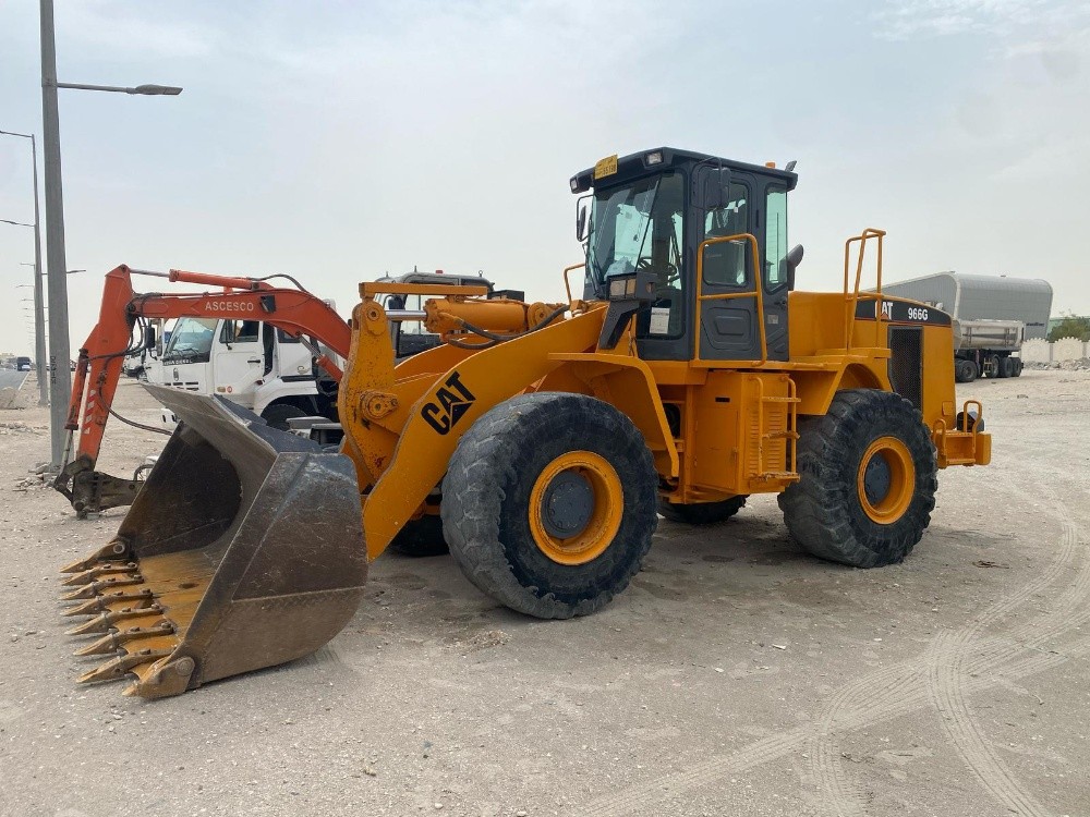 V loader available for rent - 1