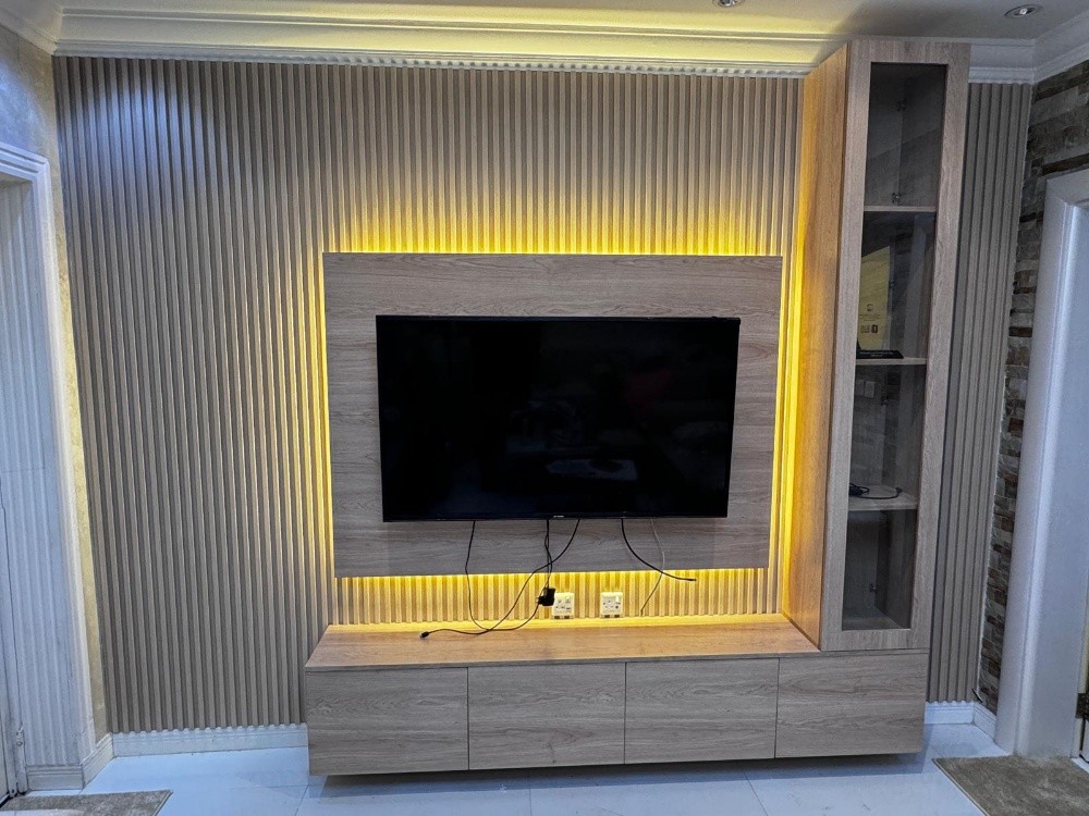 استبدال صندوق التلفزيون تصميم لوح - 1