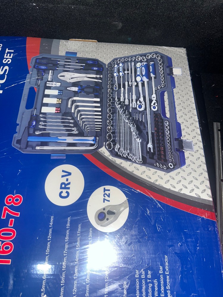 146 PCs tool set new sealed - 4