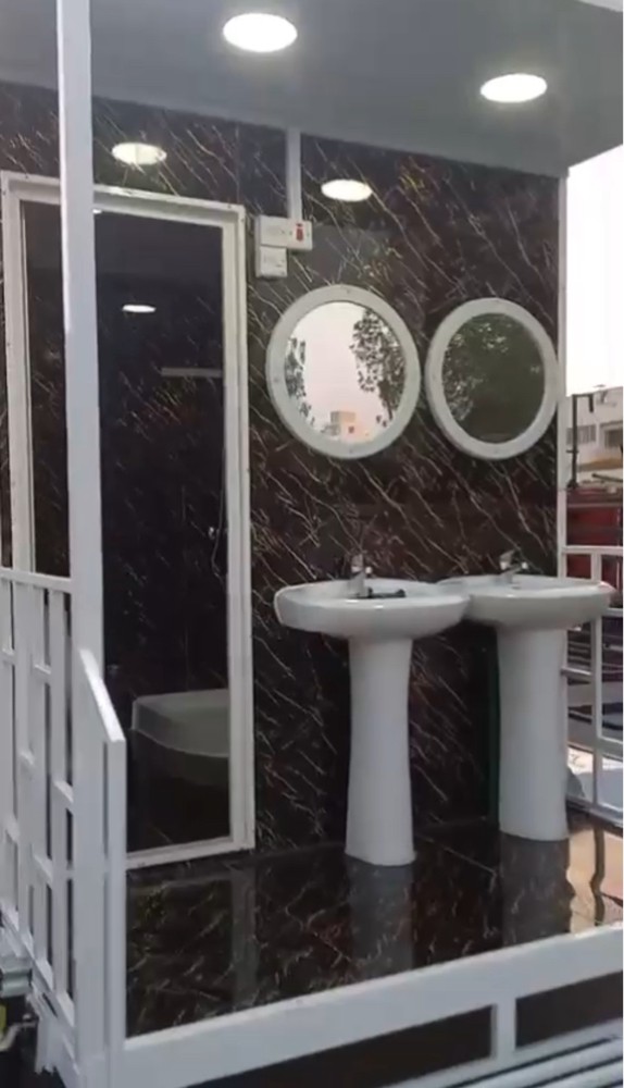 Caravan, cabin & store for sale - 4