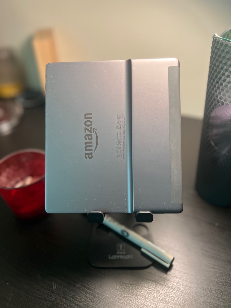 Kindle OASIS 10th Gen 32GB WIFI/LTE - 3
