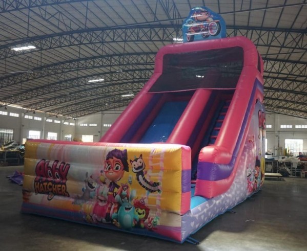 BOUNCERS & INFLATABLE BALOONS - 6