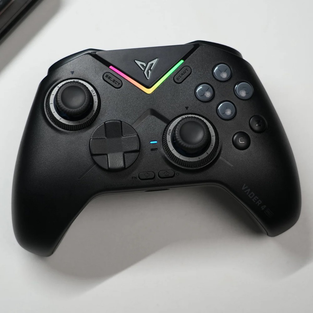 Flydigi Vader 4 Pro - Controller  - 1