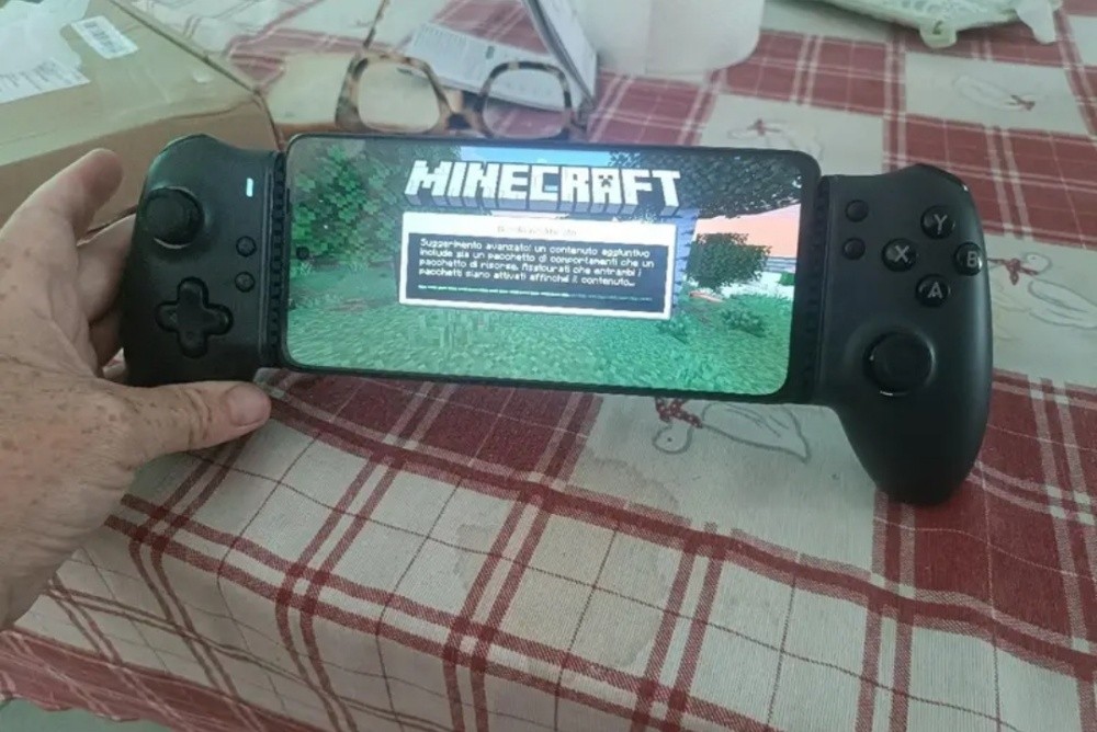 mobile gaming controller gift - 3