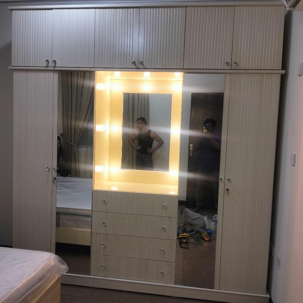 Six door double cabinet - 3