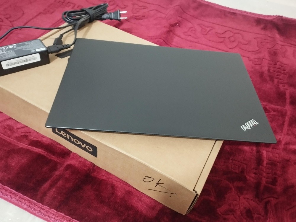 Lenovo thinkpad T460s  corei7. - 3