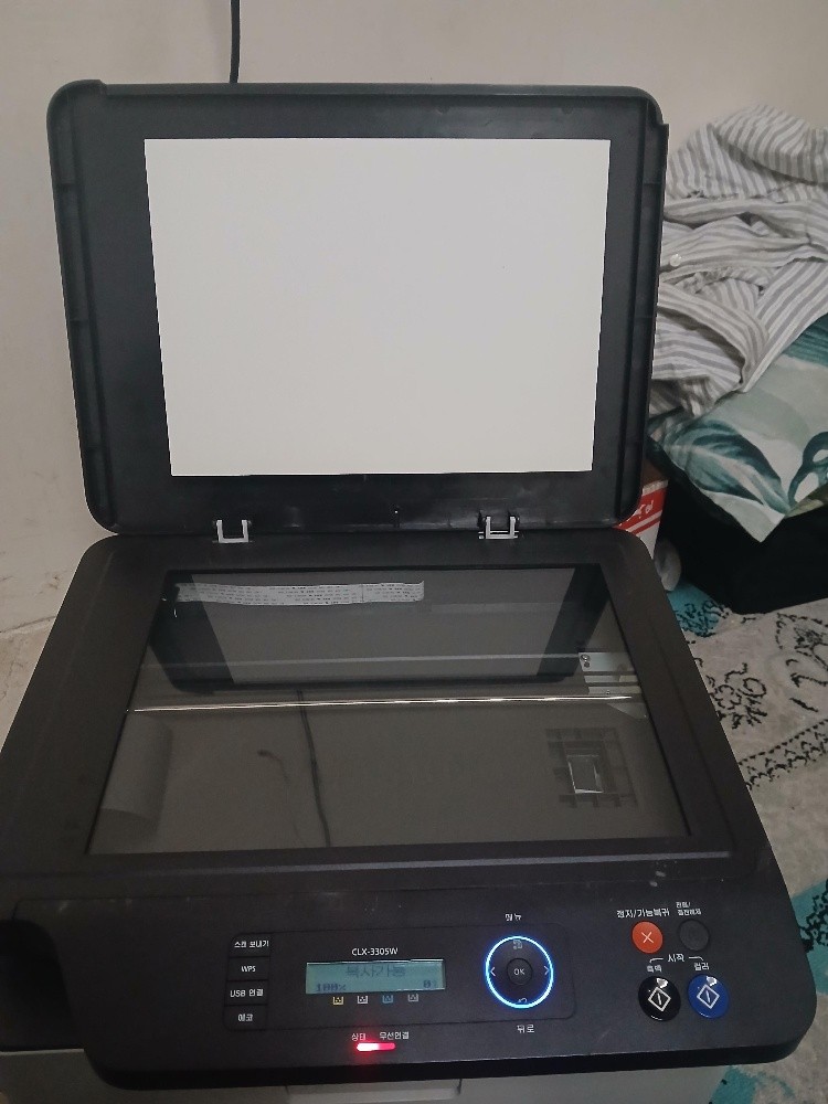 SAMSUNG CLX-3305W Used like new - 1