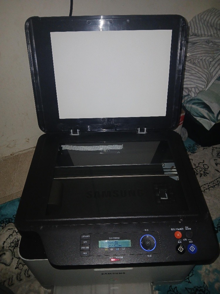 SAMSUNG CLX-3305W Used like new - 3