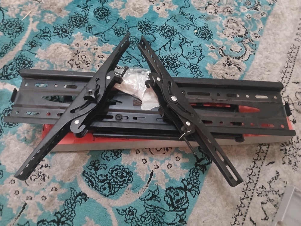 TV BREAKER Two pieces one is used - 3
