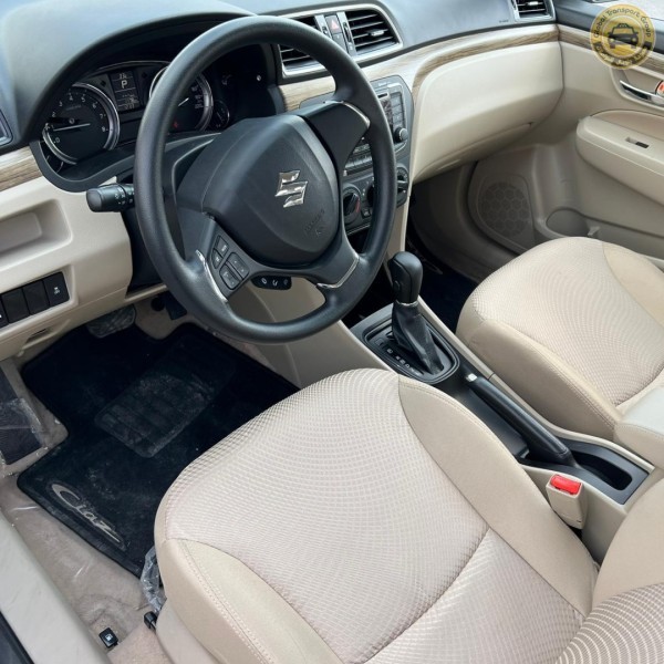 suzuki ciaz /2023. - 4