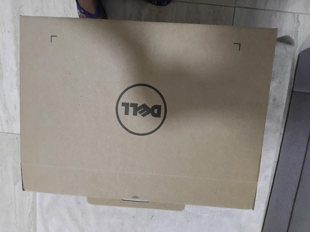 Dell Latitude 5520 - 6