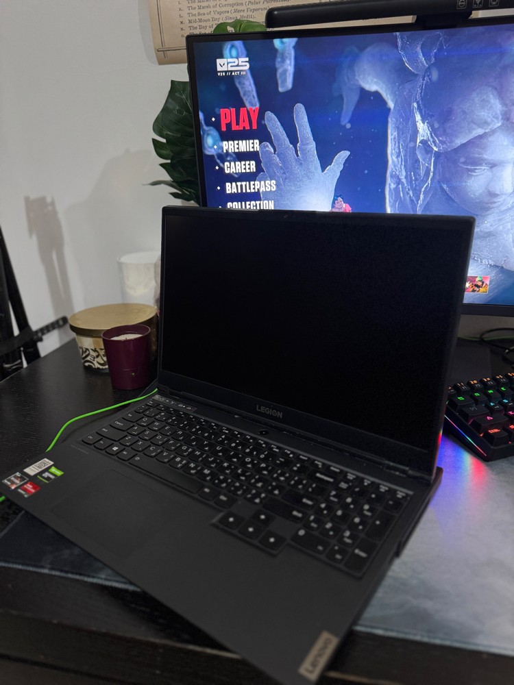 Lenovo Legion 5 - 8
