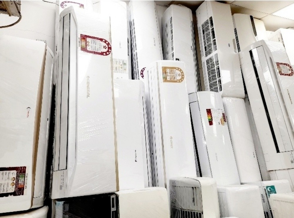 All kinds of AC repair & selling. - 18