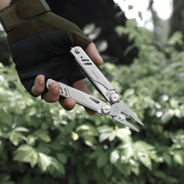 Green Lion 15-in-1 Multi-Tool Kit - 3