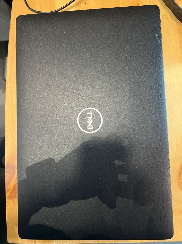 Dell latitude 5501 laptop - 2